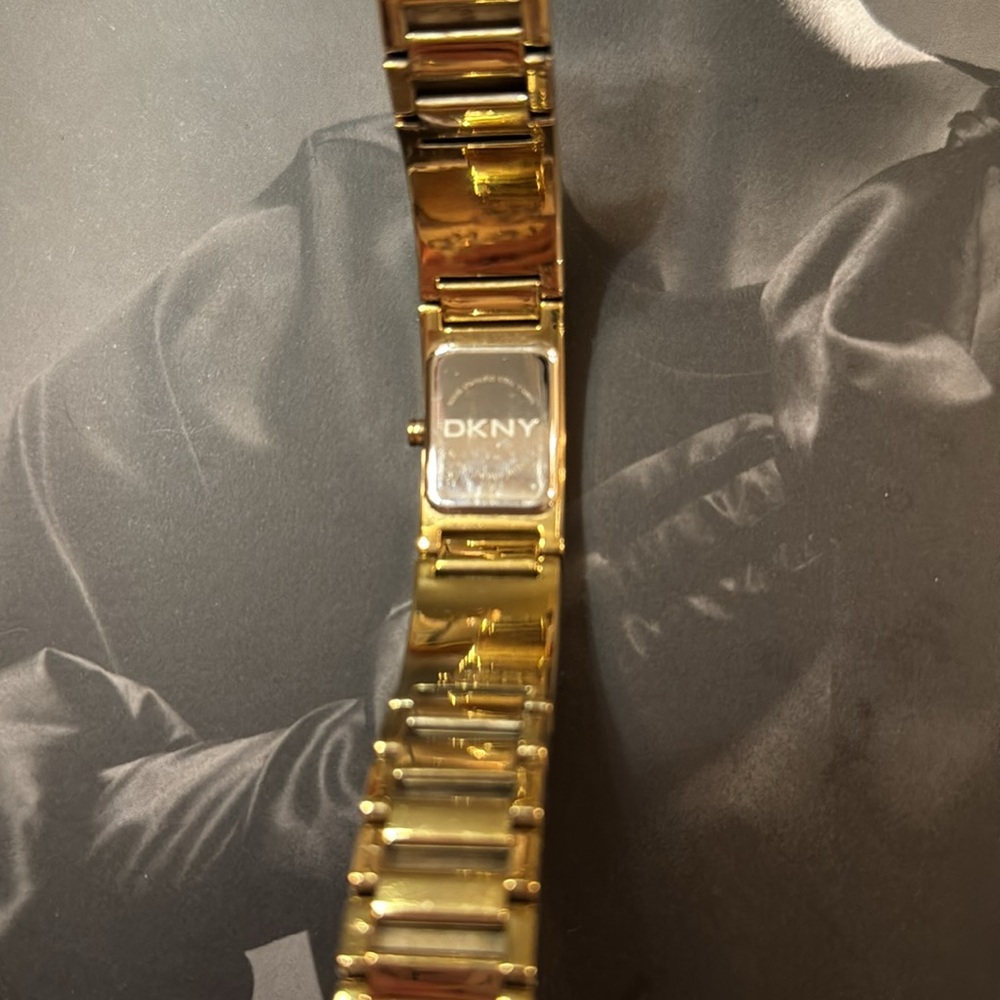 Dkny Watch. - image 4
